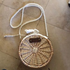 Circular basket purse with pearl strap